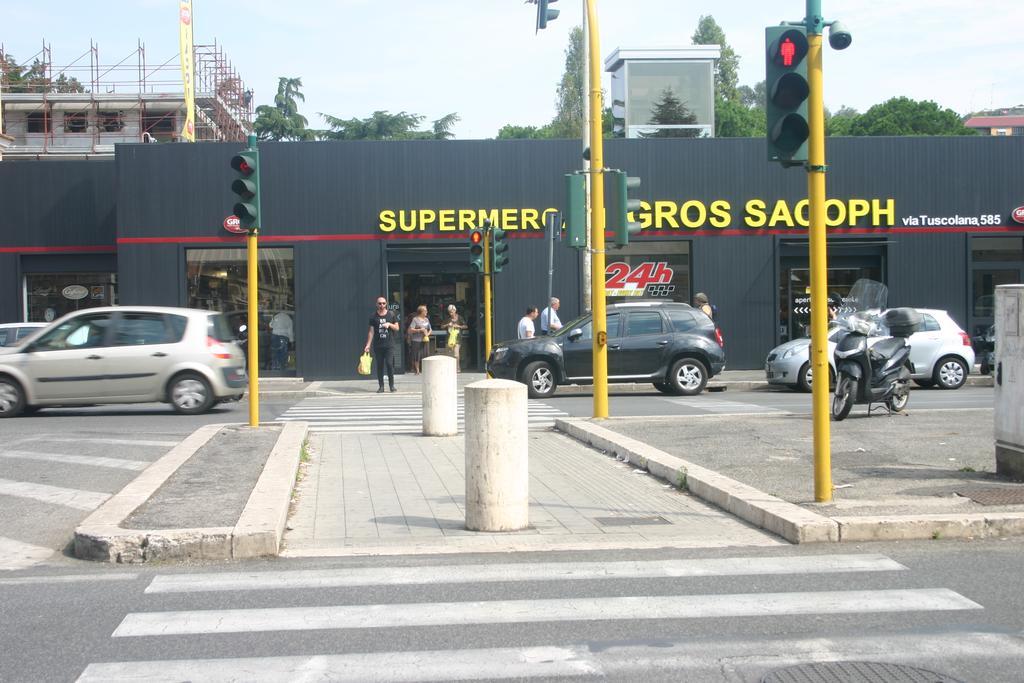 Vittoria Rom